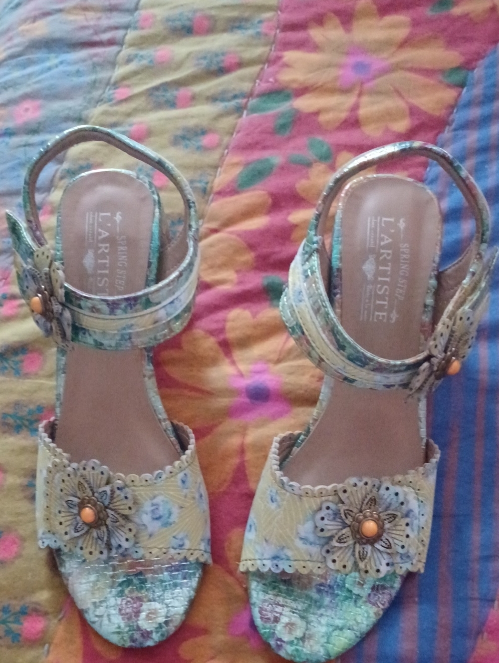 L'ATISTE Pastel Multicolor Floral Women’s Sandals - Yellow/Green Accents